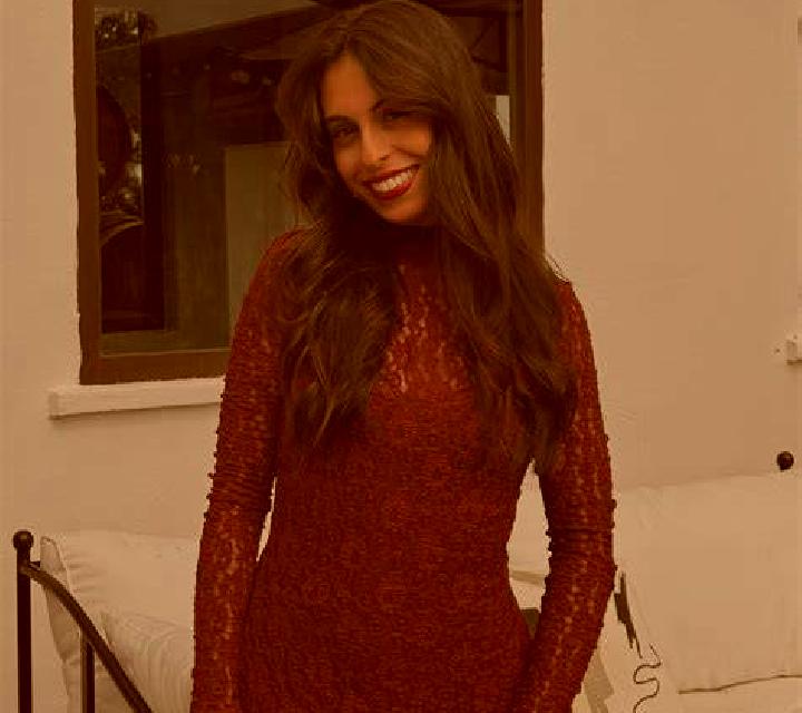 Ariadna Maria Elena escort