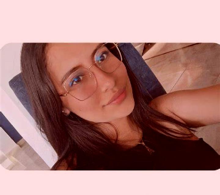 Camila Olivar escort