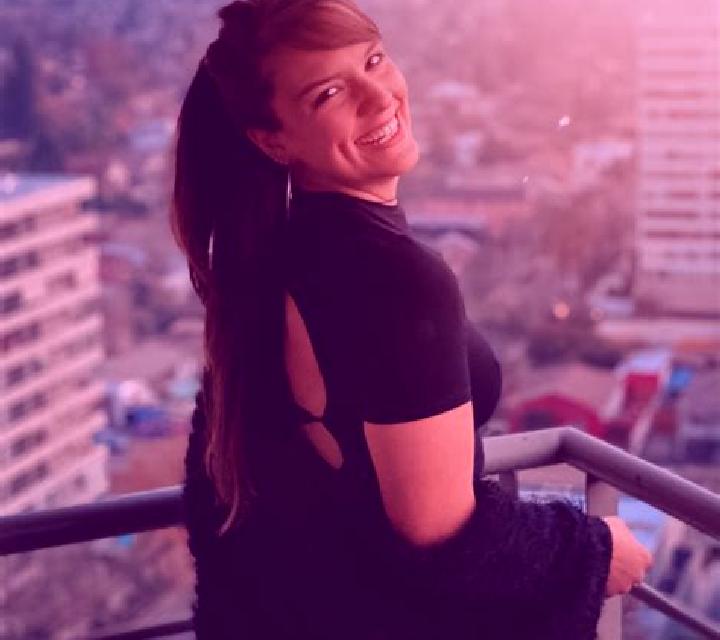 Constanza Cauquenes escort
