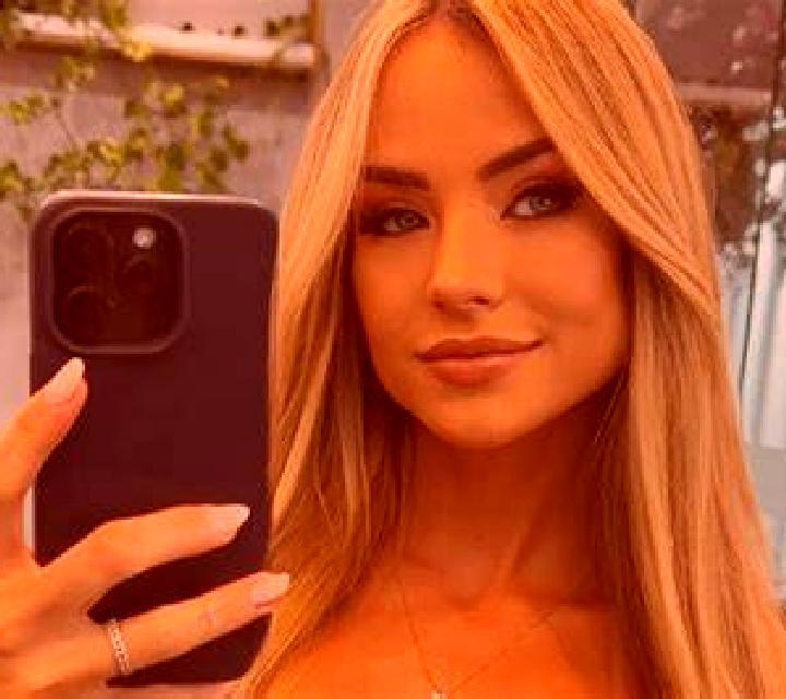 Gabriela Calbuco escort