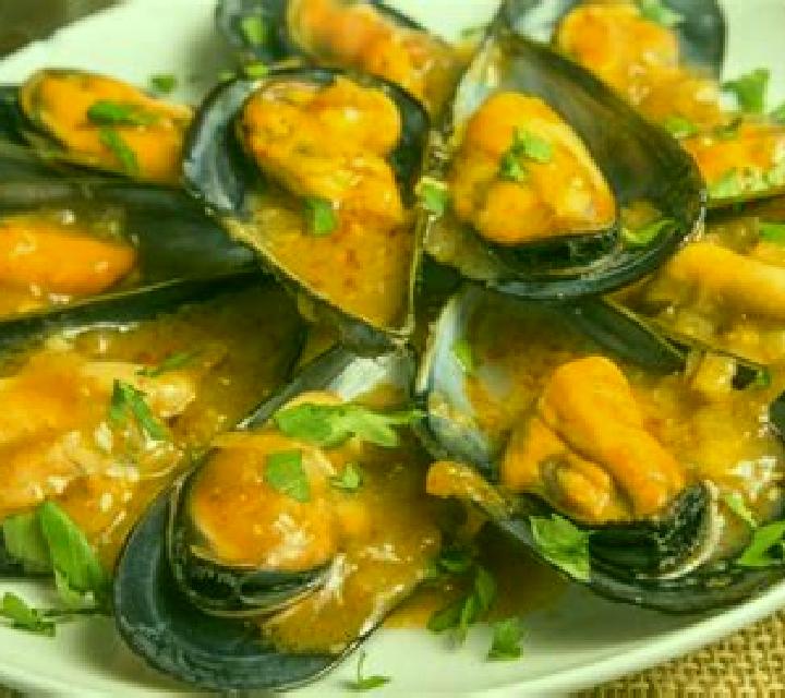 Giulia 2 Mejillones escort