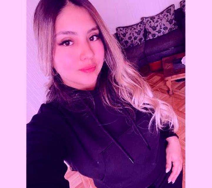 Karis 3 Mulchen escort