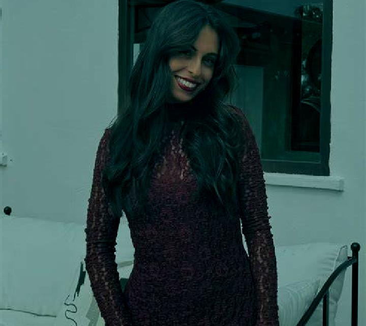 Manuela Arica escort