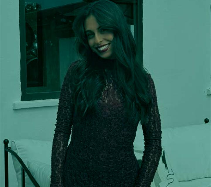 María Jesús 2 Victoria escort