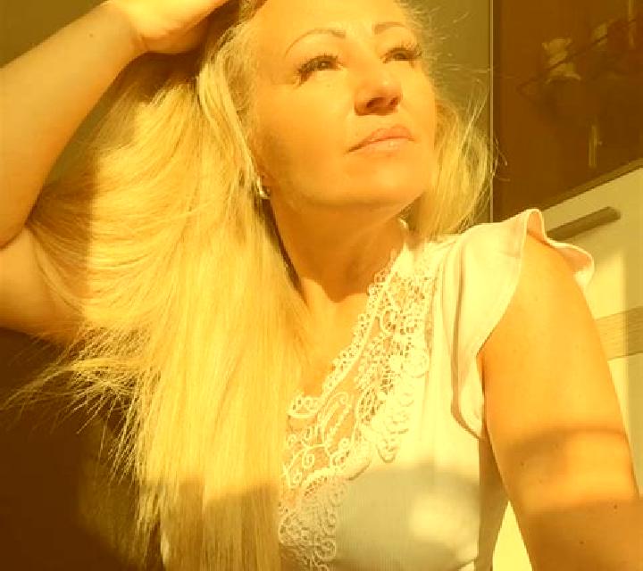 Paulina Lampa escort