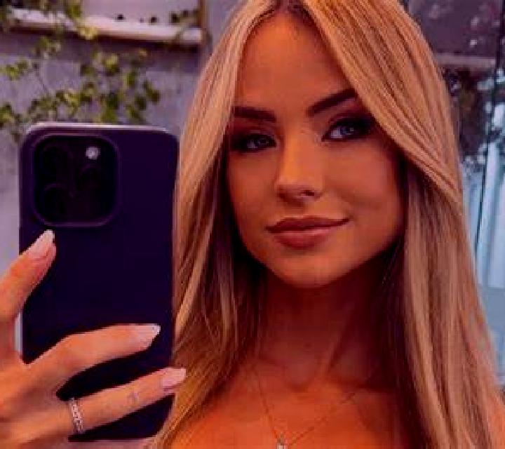 Regina 3 Sagrada Familia escort