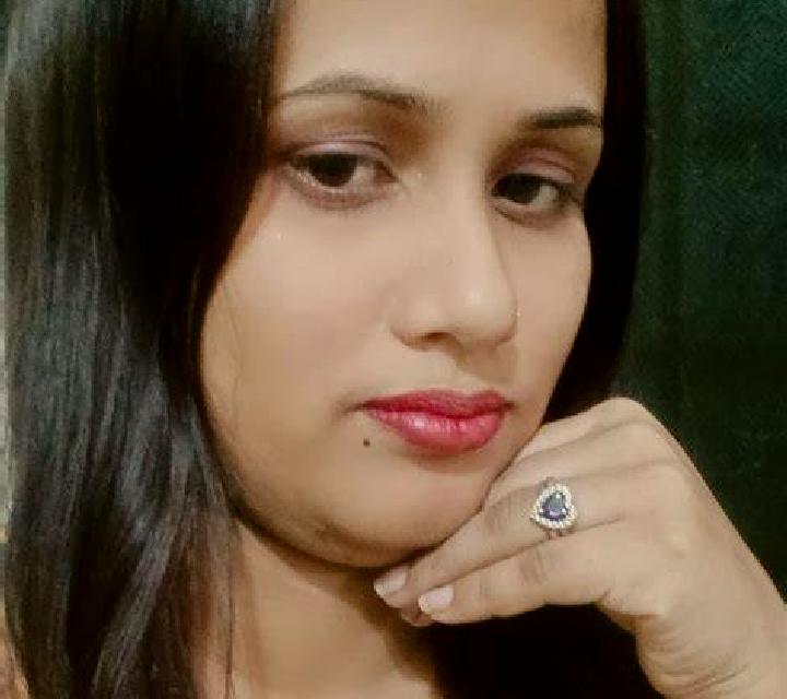 Yasmin 3 Lota escort